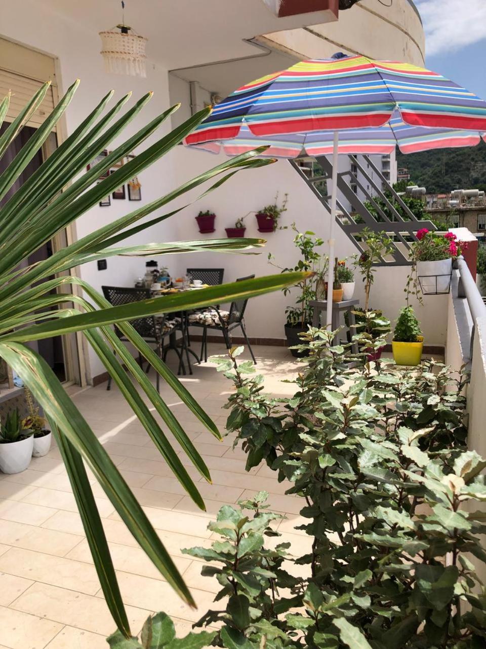 Studio Of Shpresa Vlorë Exterior foto